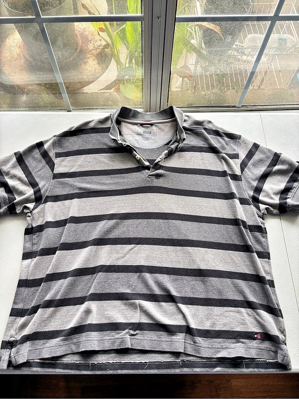 Wrangler Striped Polo Gray & Black Size Medium